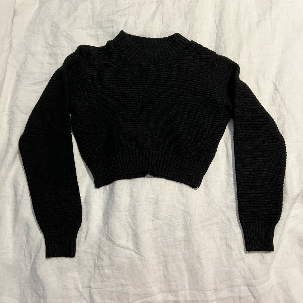 Black Ribbed Long Sleeve Crop